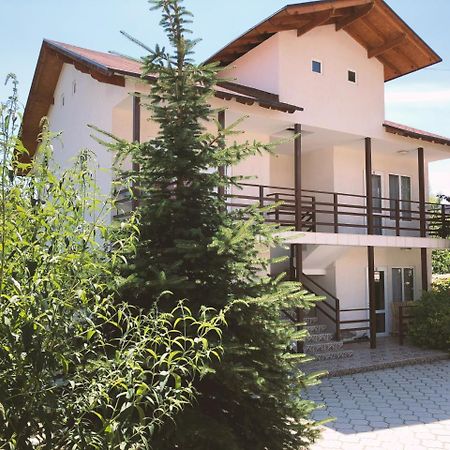 Guest House Leto Dolinka Εξωτερικό φωτογραφία