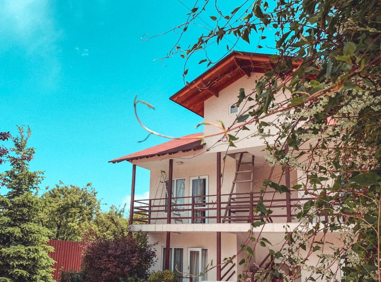 Guest House Leto Dolinka Εξωτερικό φωτογραφία