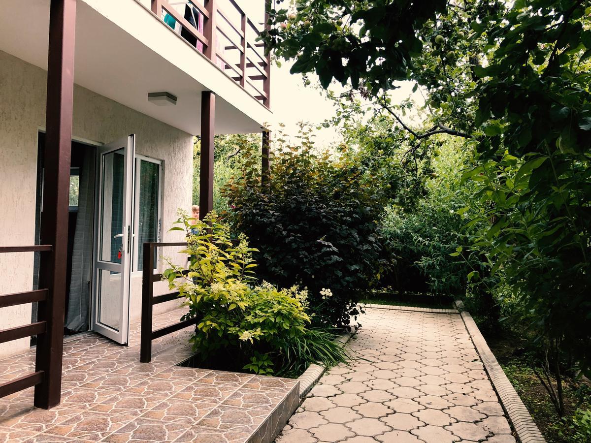 Guest House Leto Dolinka Εξωτερικό φωτογραφία
